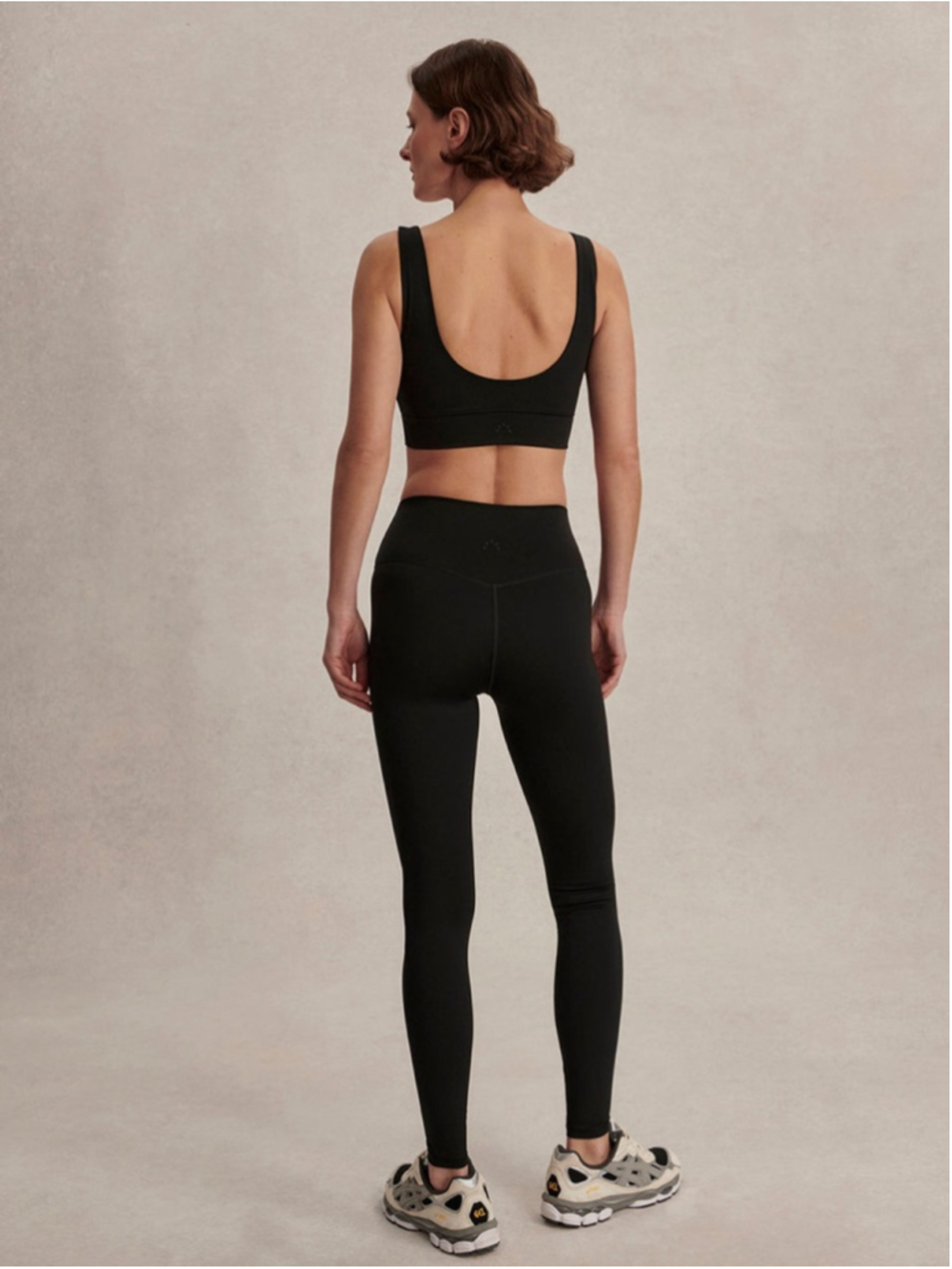 Varley Assure Leggings - Picture 2 of 9
